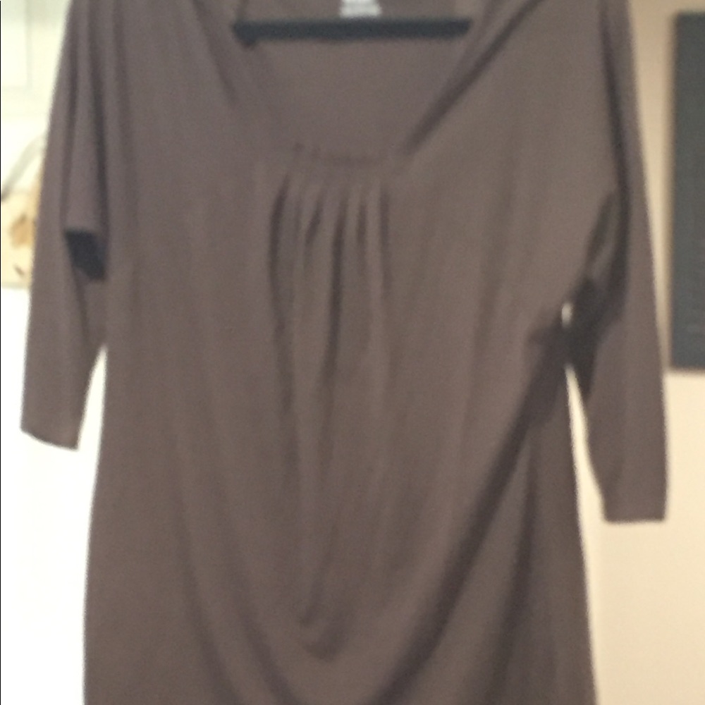 Brown mid length sleeve shirt
